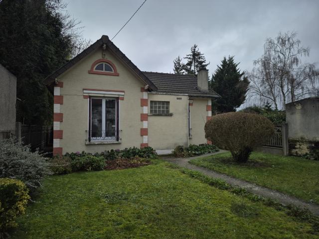 Aulnay Sous Bois PAVILLON de 3 pièces + Dépendance