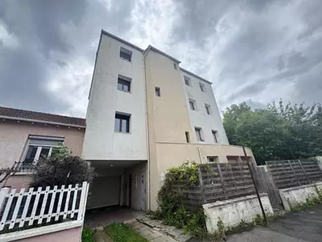 Aulnay sous Bois 93600 Achat / Vente appartement 2 pièces t2 au dernier étage terrasse