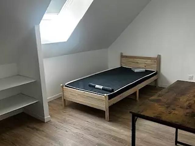 Aulnoy lez Valenciennes 59300 Location appartement 1 pièce t1 au dernier étage