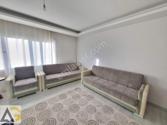 Auradan Azor Plaza Evlerinde Kiralık Eşyalı 1+1 Daire