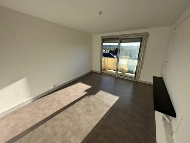 AUREILHAN T4 de 72 m2 avec BALCON VUE DEGAGEE