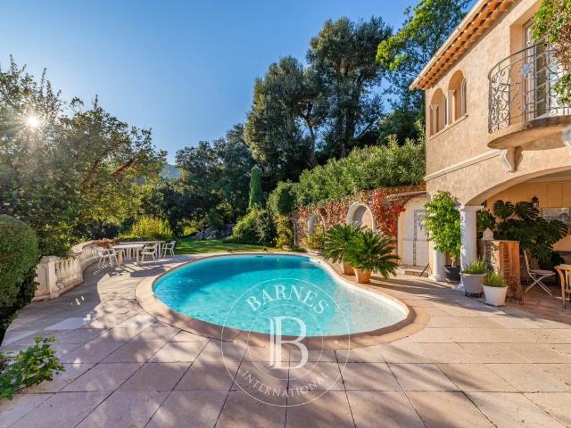Auribeau sur Siagne Charmante villa Vue Tanneron 5 chambres