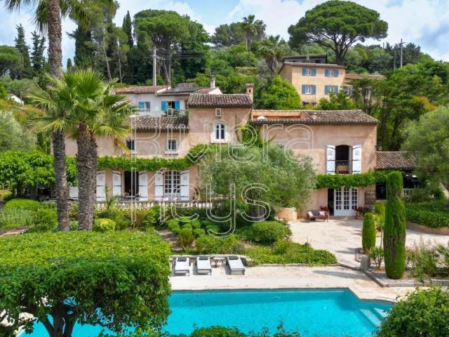 Auribeau Sur Siagne: Superbe mas provençal avec piscine, pr. 292m² Auribeau sur Siagne
