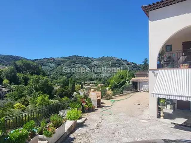 Auribeau sur Siagne 06810 Achat / Vente maison 8 pièces t8 cave parking
