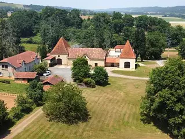 Aurions Idernes 64350 Achat / Vente maison 10 pièces t10 parking