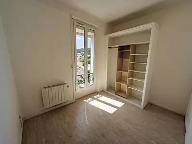 Auriol 13390 Achat / Vente appartement 3 pièces t3 au dernier étage