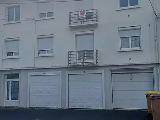 Aurillac 15000 Achat / Vente appartement 4 pièces t4 au dernier étage cave