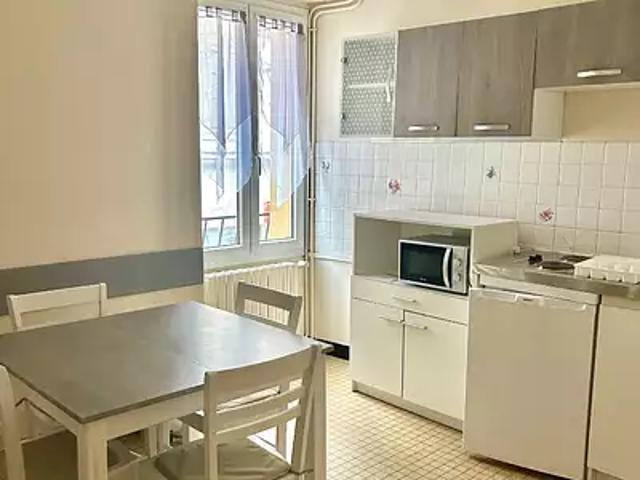 Aurillac 15000 Location appartement 1 pièce t1