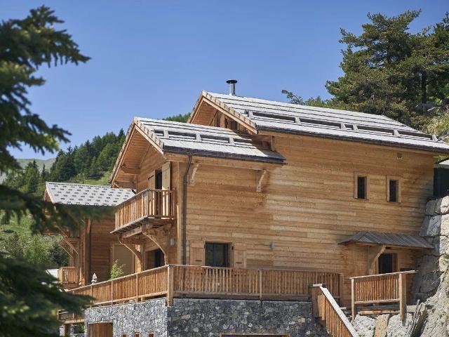Auron: chalet avec vue panoramique sur le domaine 226m² Auron Saint Etienne de Tinée