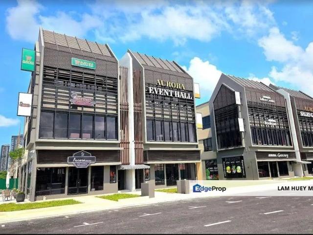 Aurora Avenue @ Aurora Sentral