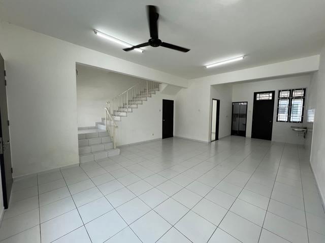 Austin Duta GG 24x70sf Double Storey Seri Austin Dato Onn