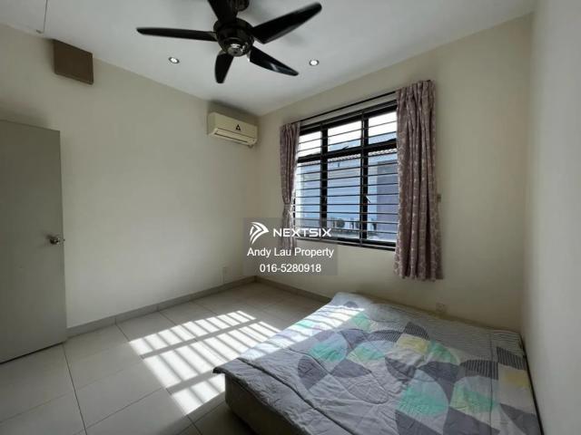 Austin Heights 2 Storey Cluster 32 x 70 =2240sqft 4Bed 4Bath Freehold Non Bumi Intermediate Facing South Gated & Guarded Selling Price: 1.35M