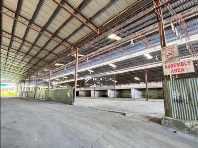 Austin Heights, 3 Storey Shop Lot For Rent