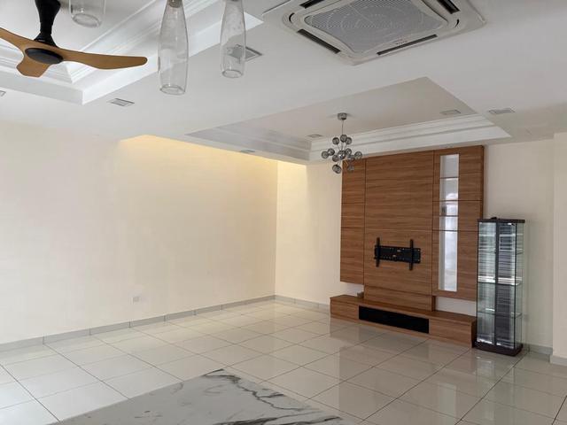 Austin Heights Kiara 1 Cluster House Fully Renovated Double Storey