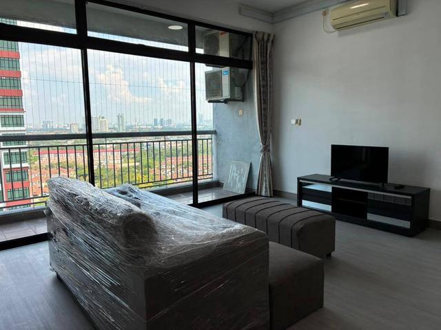 Austin Regency Mount Austin Full Furnish High Floor Nego Ready