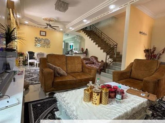 Austin Residence @Taman Mount Austin