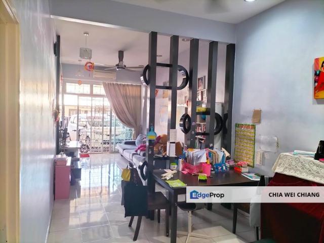 Austin Residence @Taman Mount Austin