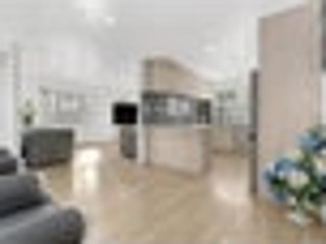AUS BOUND VENDORS SPACE + INCOME POTENTIAL
