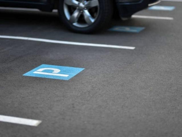 Aussenparkplatz nr 8