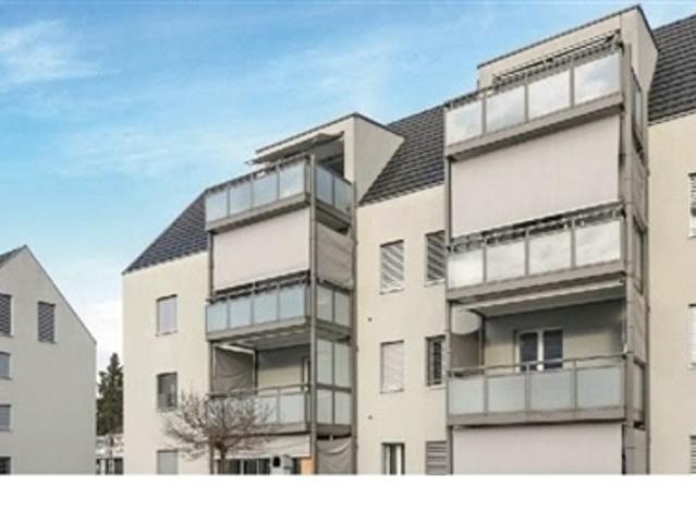 Aussenparkplätze an zentraler Lage in Wohlen zu vermieten