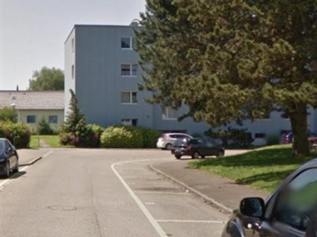 Aussenparkplätze in Pfäffikon ZH zu vermieten