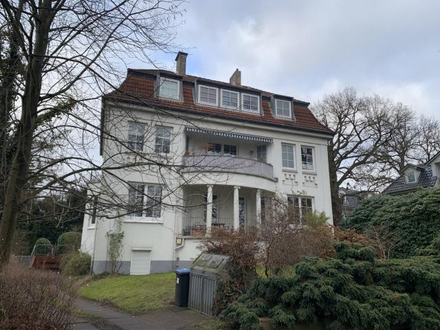 Anfragestopp! 2 Zimmer Wohnung in Nienstedten mit Wintergarten