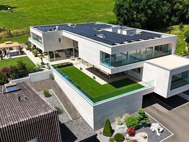 Außergewöhnliche Villa – zeitgenössisches Design und hochwertige Dienstleistungen
