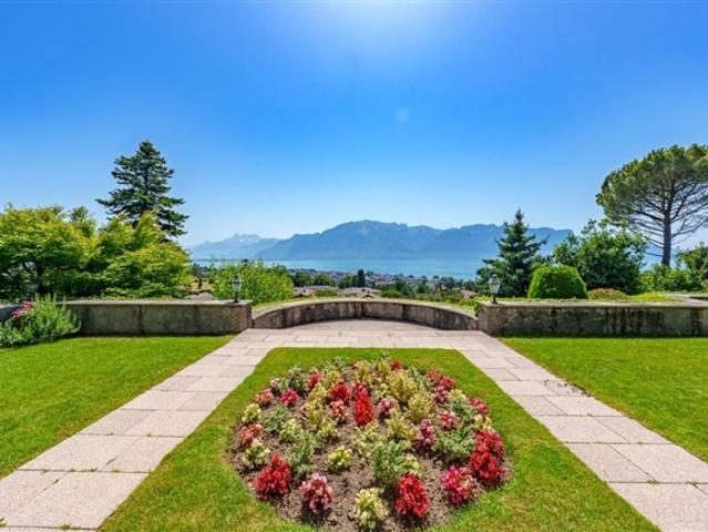 Aussergewöhnliche Villa, atemberaubende Aussicht auf den See und die Alpen, ideale Lage!