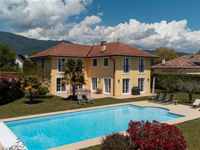 Außergewöhnliche Villa – See & Mont Blanc Blick