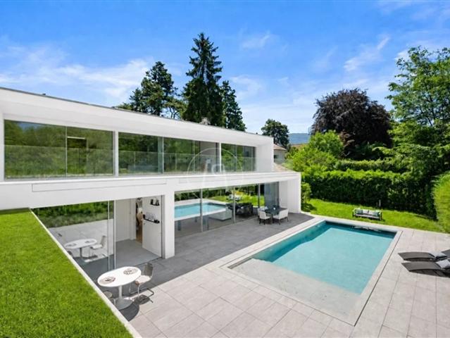 Außergewöhnliche zeitgenössische Villa im Herzen von Chêne Bougeries