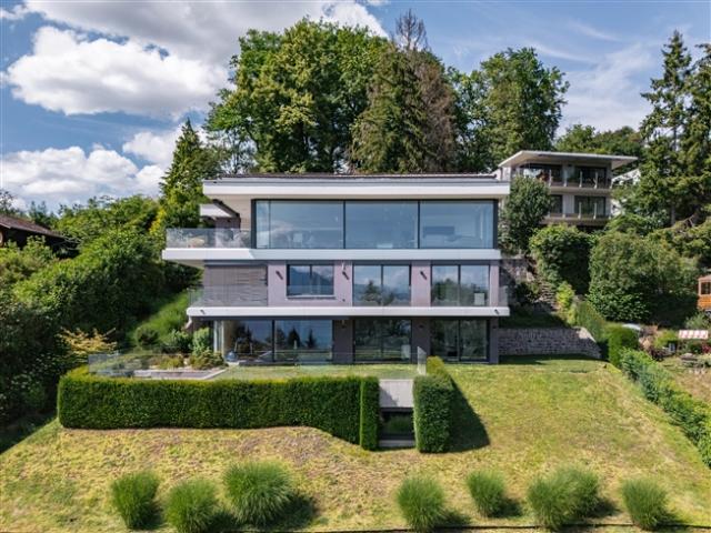 Außergewöhnliche zeitgenössische Villa mit Panoramablick über den Genfersee und die Alpen