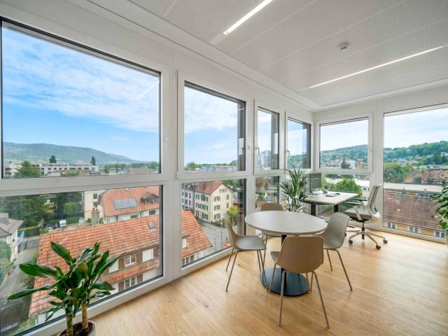 Außergewöhnliche Büros in einem privaten Turm mit 360° Blick