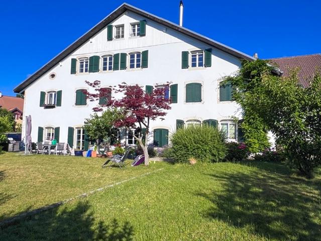 Aussergewöhnliche Duplexwohnung mit Panoramablick auf das Val de Ruz – 159 m² voller Charme