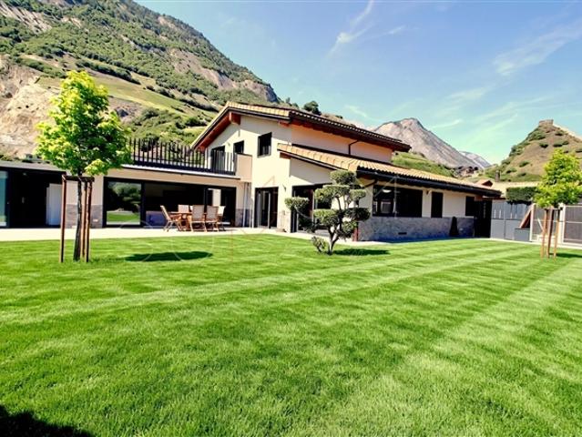 Außergewöhnliche freistehende Villa – Saillon