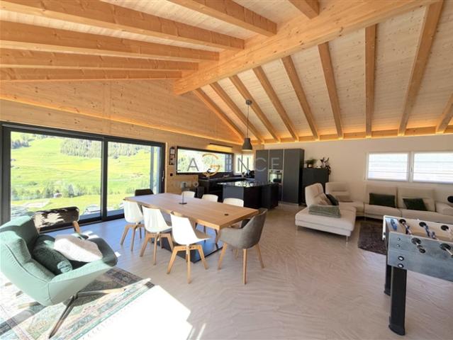 Außergewöhnliches Chalet mit Panoramablick