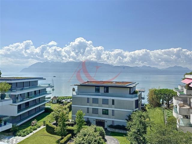Außergewöhnliches Grundstück am Ufer des Genfersees mit Panoramablick