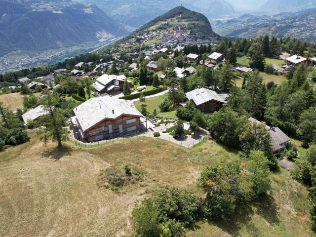 Außergewöhnliches Grundstück mit gültiger Baugenehmigung
