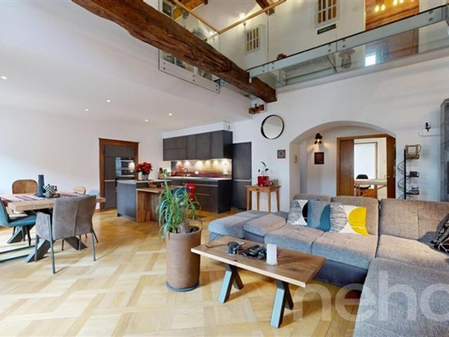 Außergewöhnliches Doppelhaus im obersten Stockwerk im Herzen von Martigny