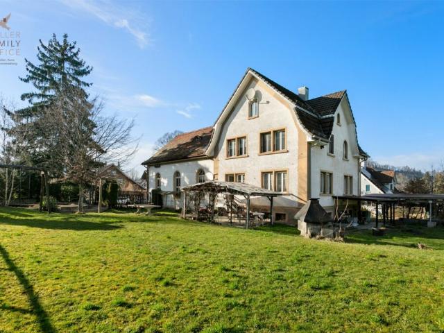 Aussergewöhnliches Einfamilienhaus ehemaliges Kirchlein an ruhiger Lage mit viel Entwicklungspotenzial Mehrgenerationenhaus möglich