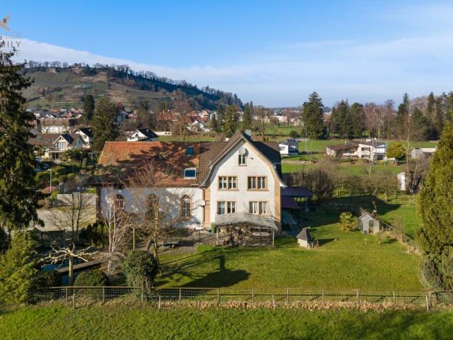 Aussergewöhnliches Einfamilienhaus ehemaliges Kirchlein an ruhiger Lage mit viel Entwicklungspotenzial Mehrgenerationenhaus möglich