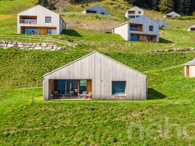 Außergewöhnliches Panorama – Architektenchalet mitten in der Natur