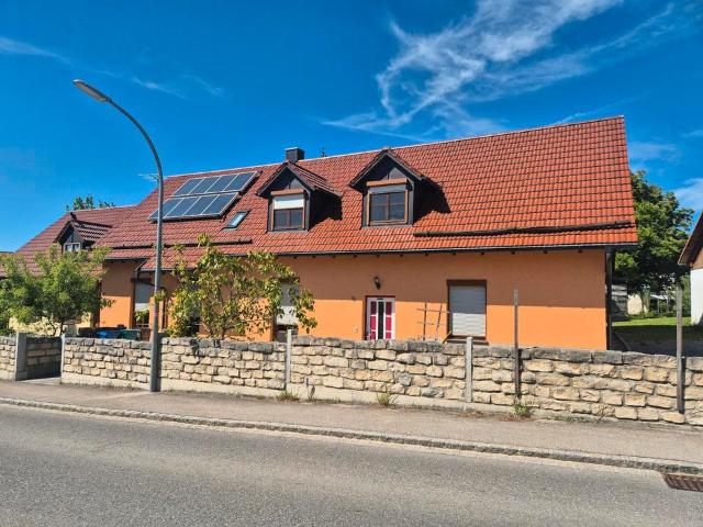 Außergewöhnliches Wohlfühlhaus mit Charakter, Kernsaniert