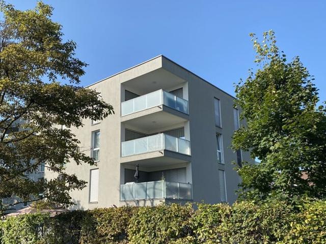 Äußerst gepflegte 3 Zimmer Wohnung mit stilvollem Flair/Balkon & 1 TG Stellplatz