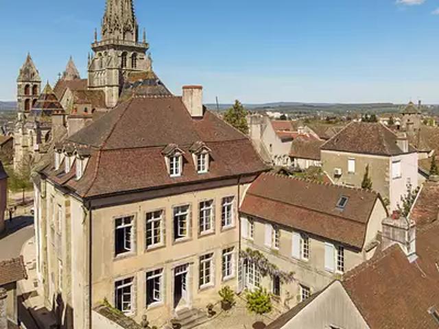 Autun 71400 Achat / Vente maison 13 pièces t13 terrasse cave
