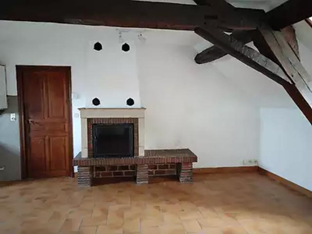 Autun 71400 Location appartement 2 pièces t2 au dernier étage cave