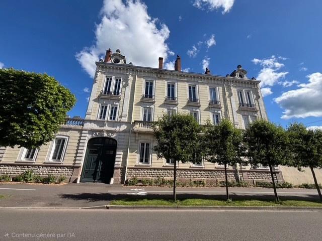 AUTUN, magnifique appartement de 5 chambres, garage, greniers et cave proche du centre ville