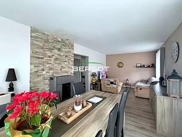 Autechaux Roide 25150 Achat / Vente maison 6 pièces t6 au dernier étage cave