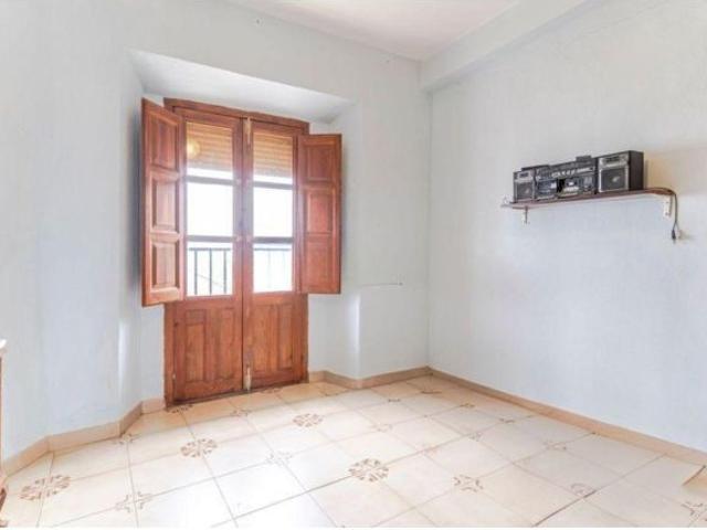 Auténtica casa andaluza con patio y terraza en Lújar – Más de 400 m2 y gran potencial