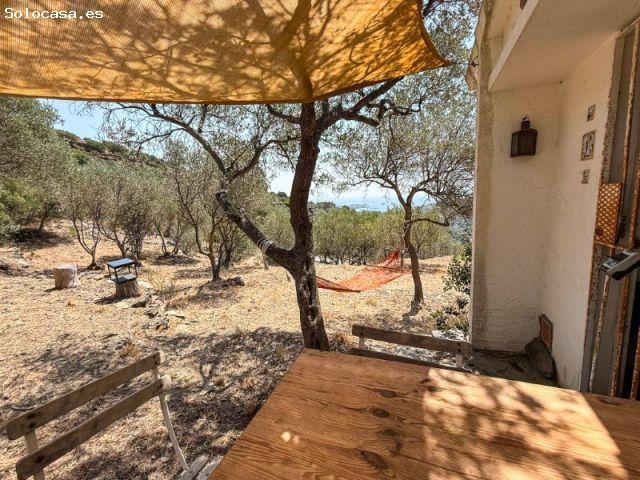 Auténtica casa de campo de estilo barraca tradicional con vistas al mar y un