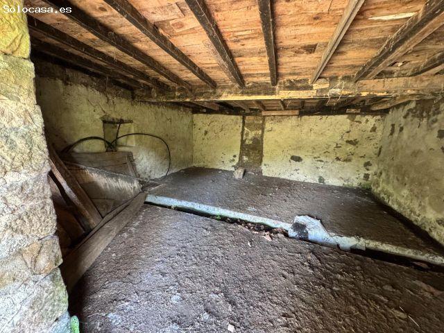 Auténtica casa de piedra con gran potencial en plena naturaleza